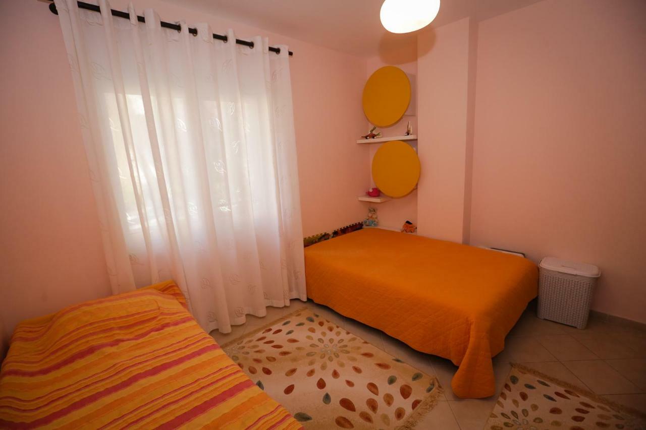 Apartment Pine-tree W/ Private Garden 50 M From The Sea